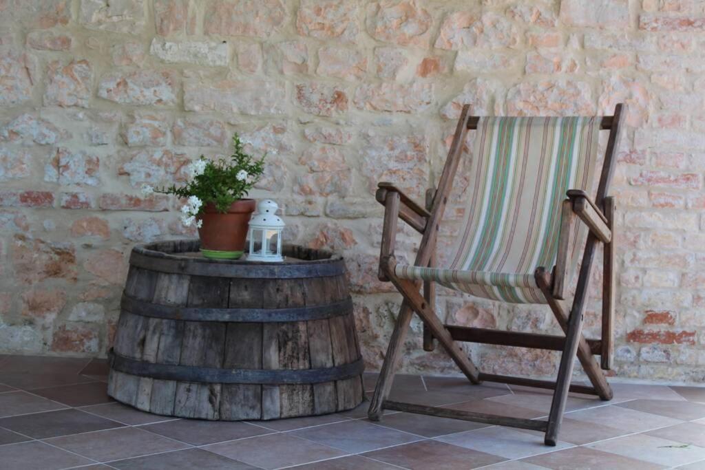 Casa Kikenda, Viaggio Nella Natura Treia Dış mekan fotoğraf